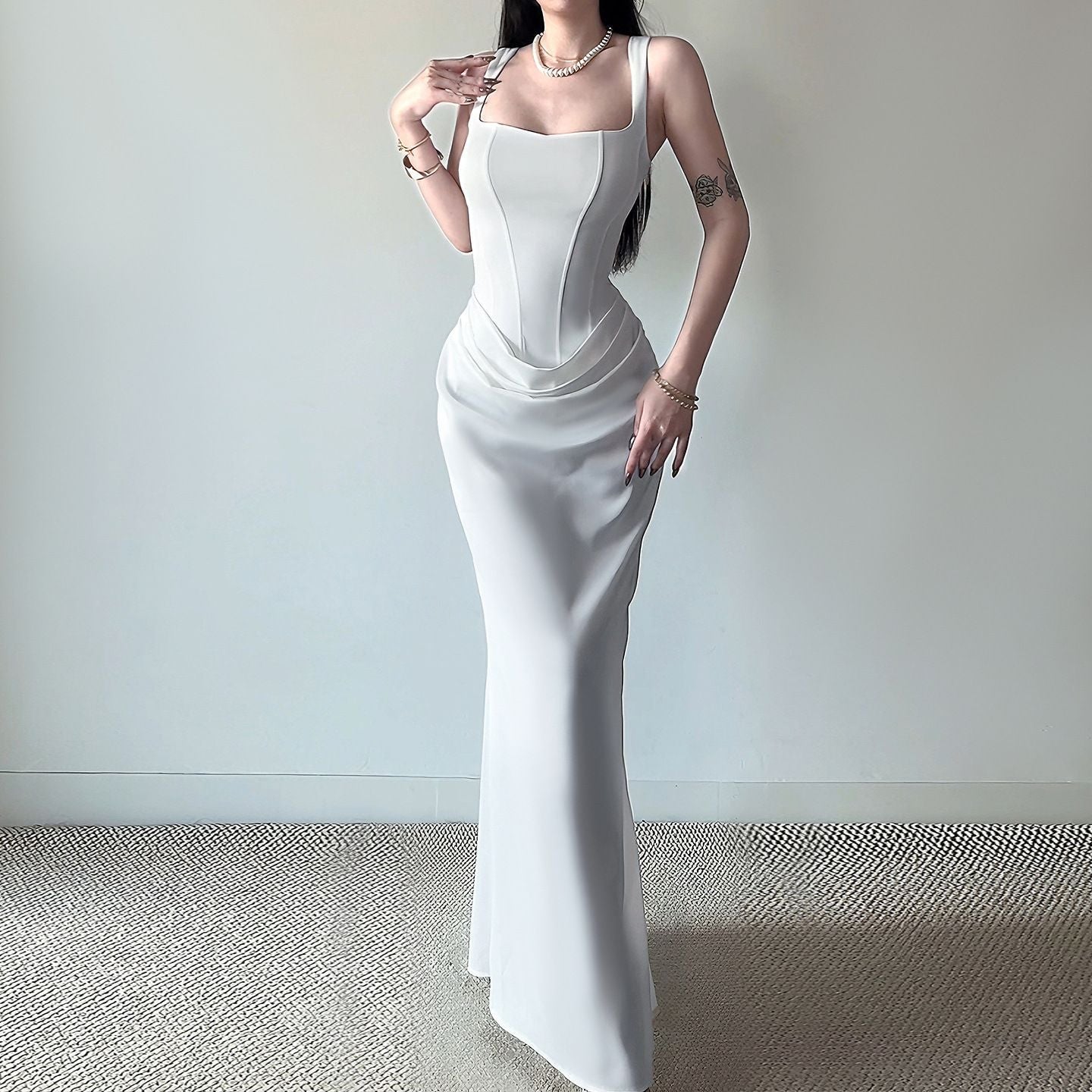 Sleev eless Back Bodyco